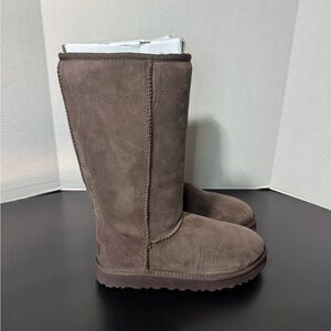 Women’s UGG classic tall ll boot